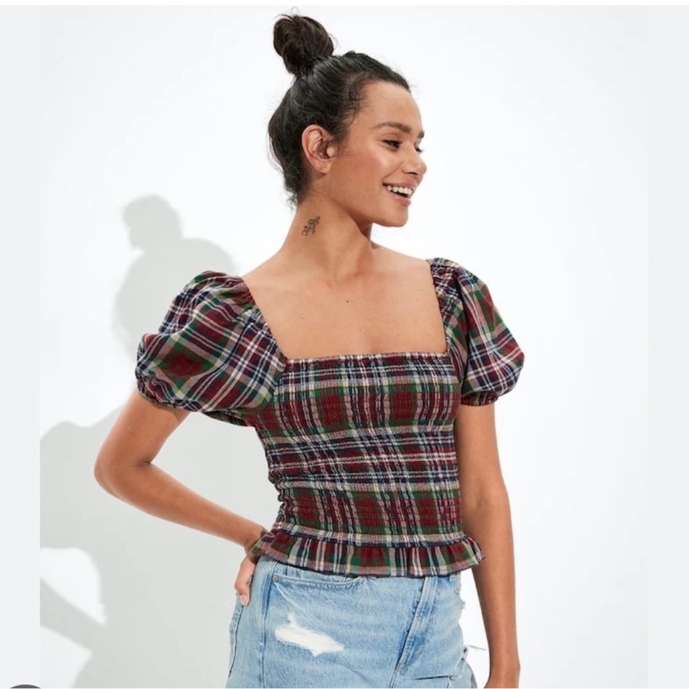 American Eagle | Plaid puff sleeve smocked crop top size extra small